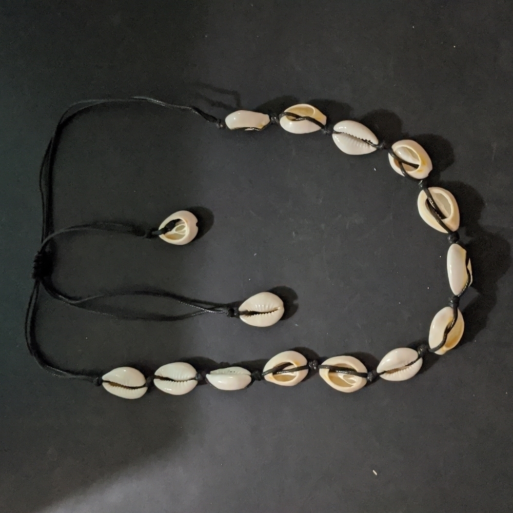 Natural Sea Shell Cowrie Shell Puka Beaded Slide Knot Style Statement Necklace